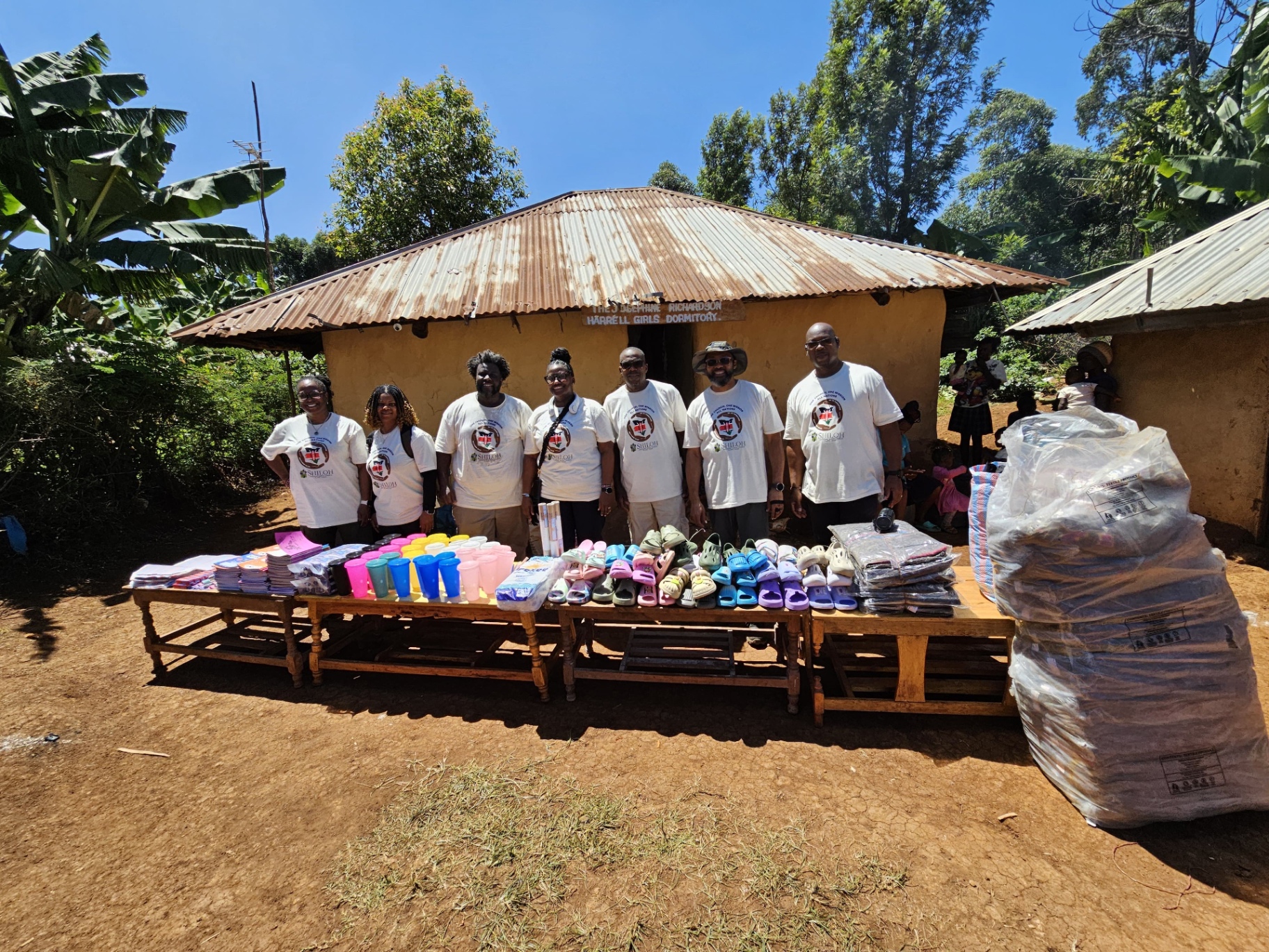 Shiloh mission team with students in Kenya